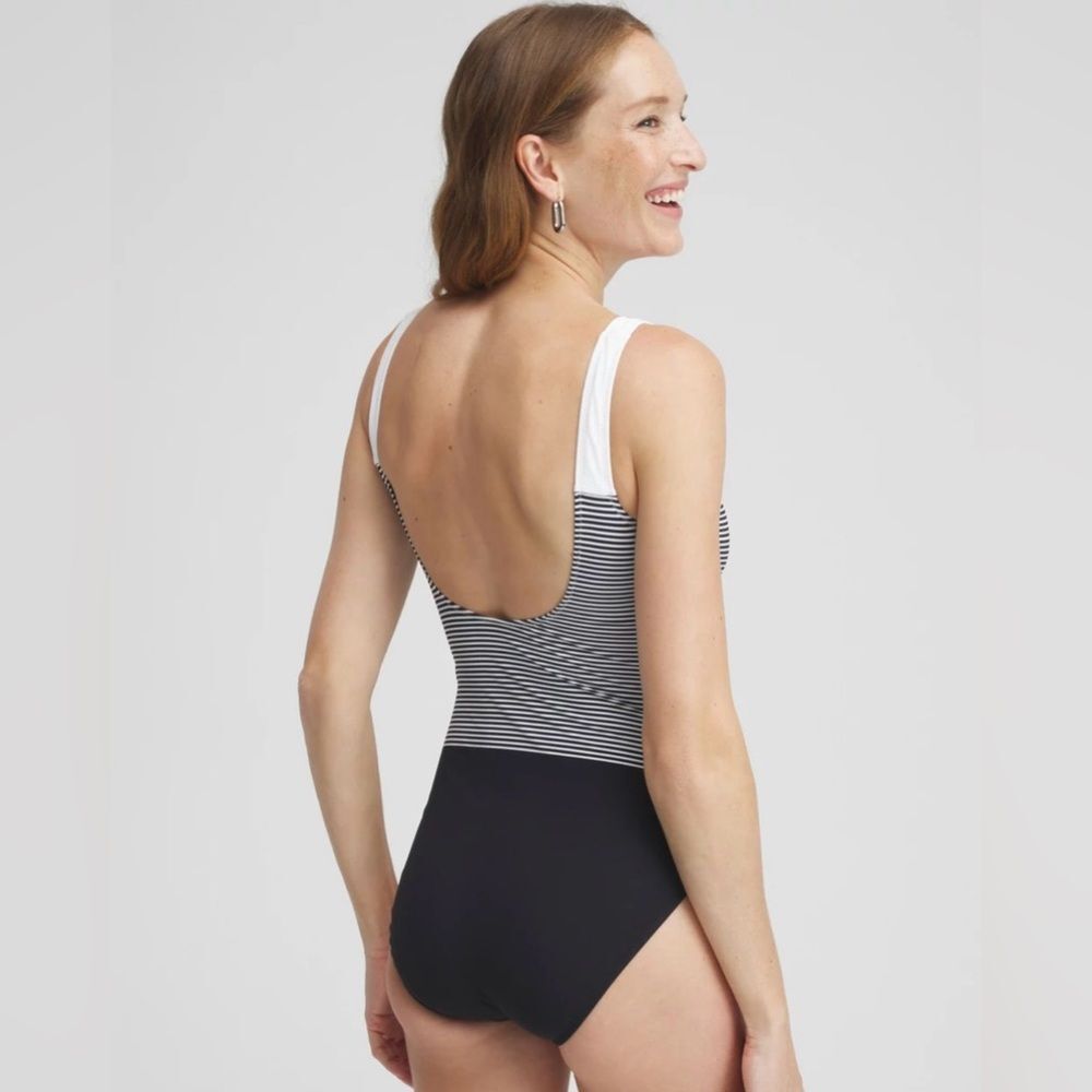 Chico’s Gottex Striped Square Neck One Piece Swimsuit Size 18 Color Black/White